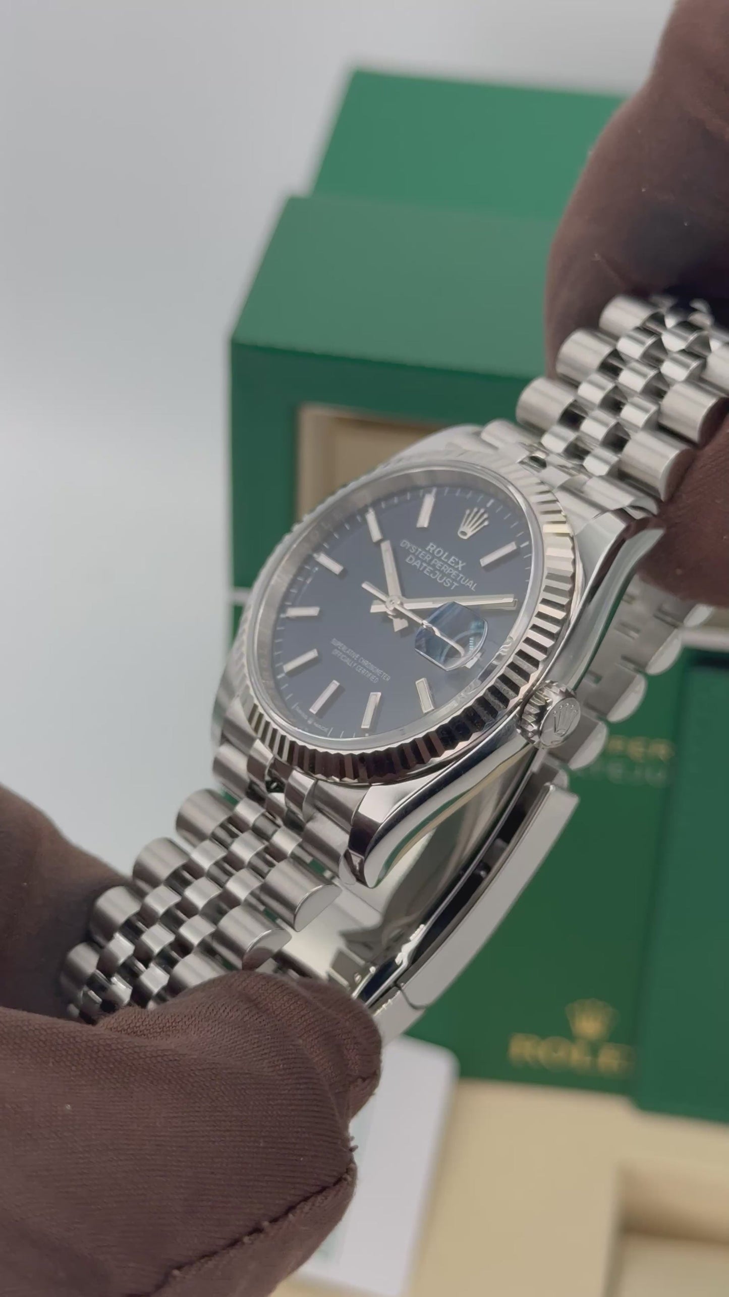 NEW 2025 Rolex Date just 36mm Stainless Steel Jubilee Blue Dial