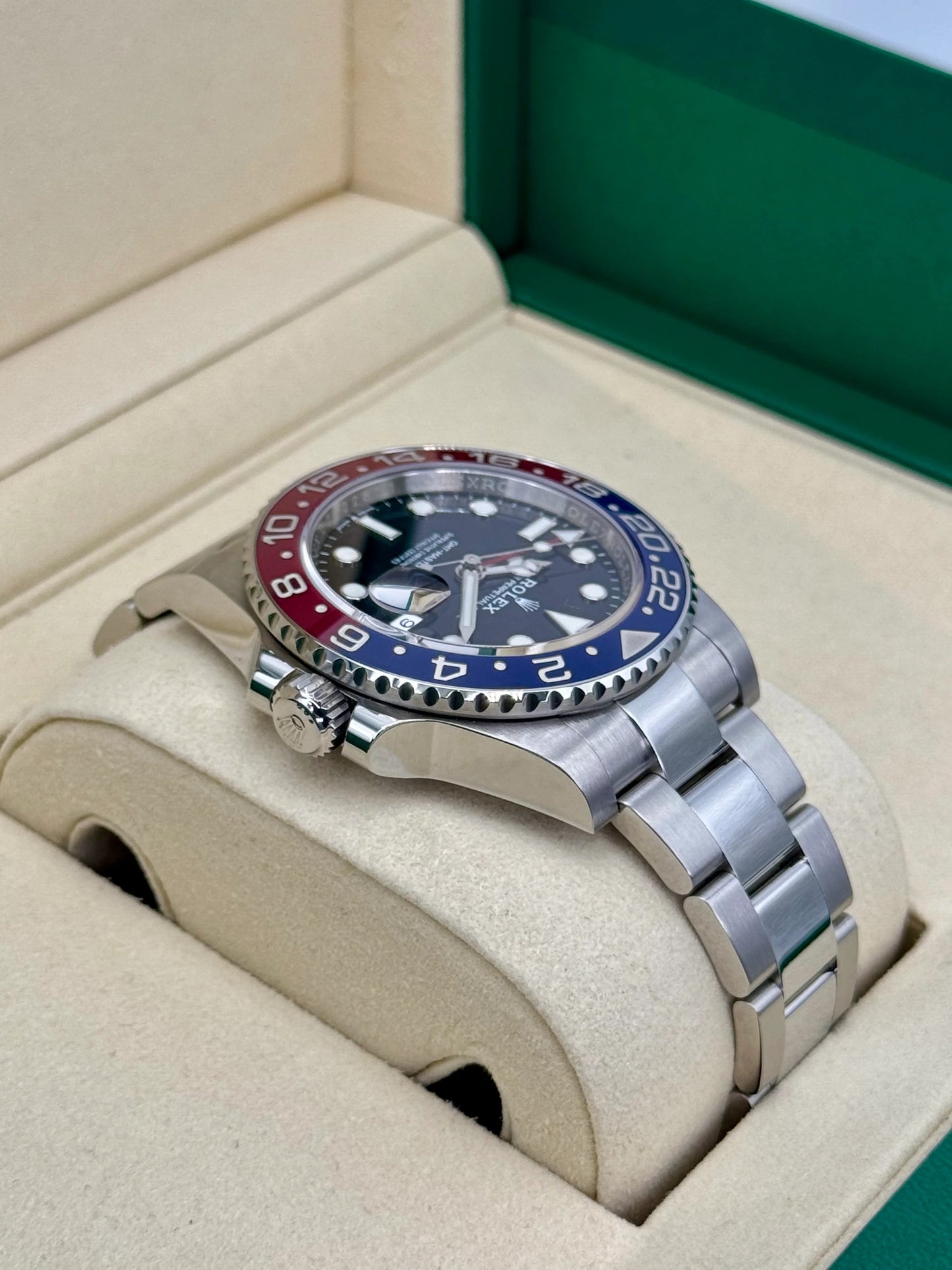 NEW 2025 Rolex GMT-Master II "Pepsi" 40mm
